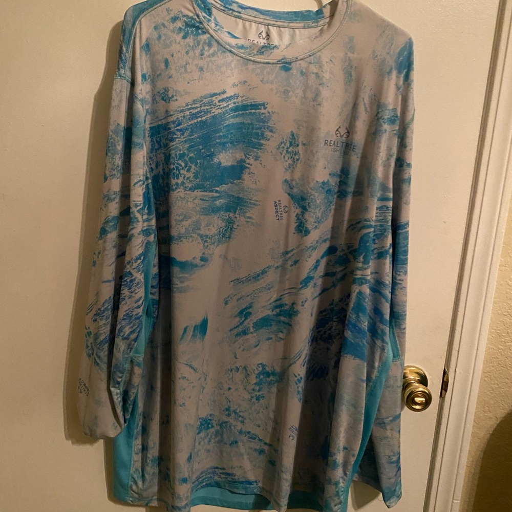 Realtree Blue and White Long Sleeve Shirt